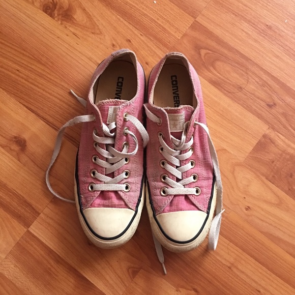 Converse Shoes - Pink Converse size US 7
